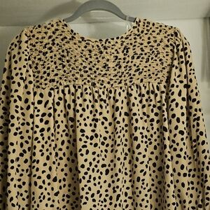3 For 25$ Vanilla Bay Leopard tan polyester blouse
